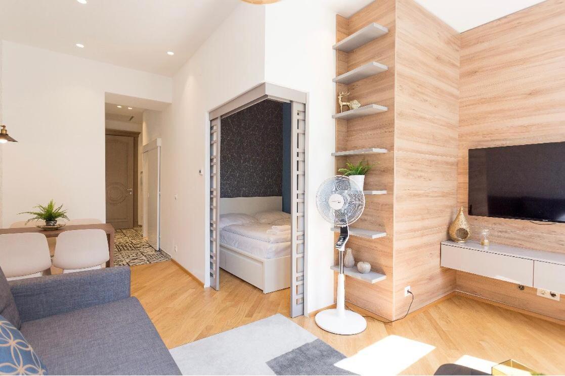 Zeus Design Apartments Schoenbrunn Vienna Luaran gambar