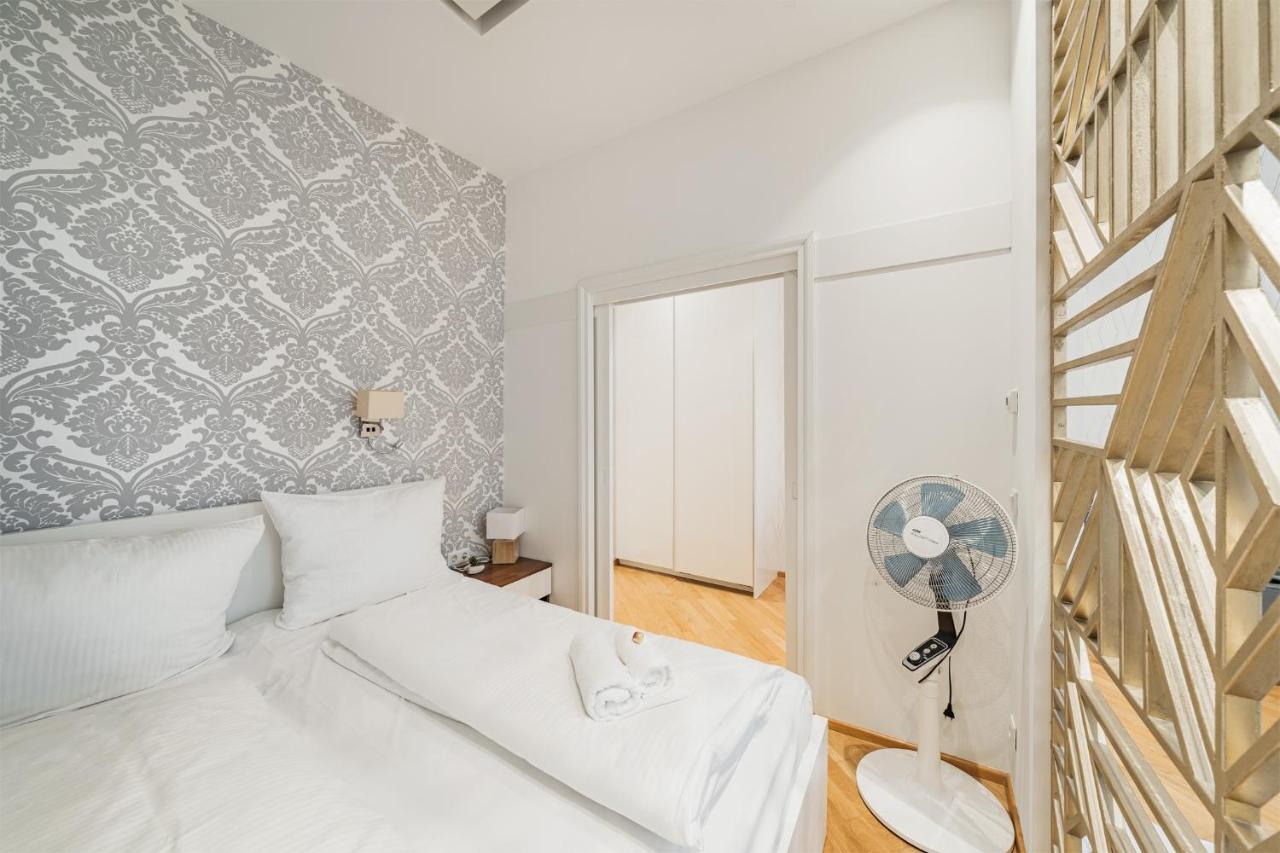 Zeus Design Apartments Schoenbrunn Vienna Luaran gambar
