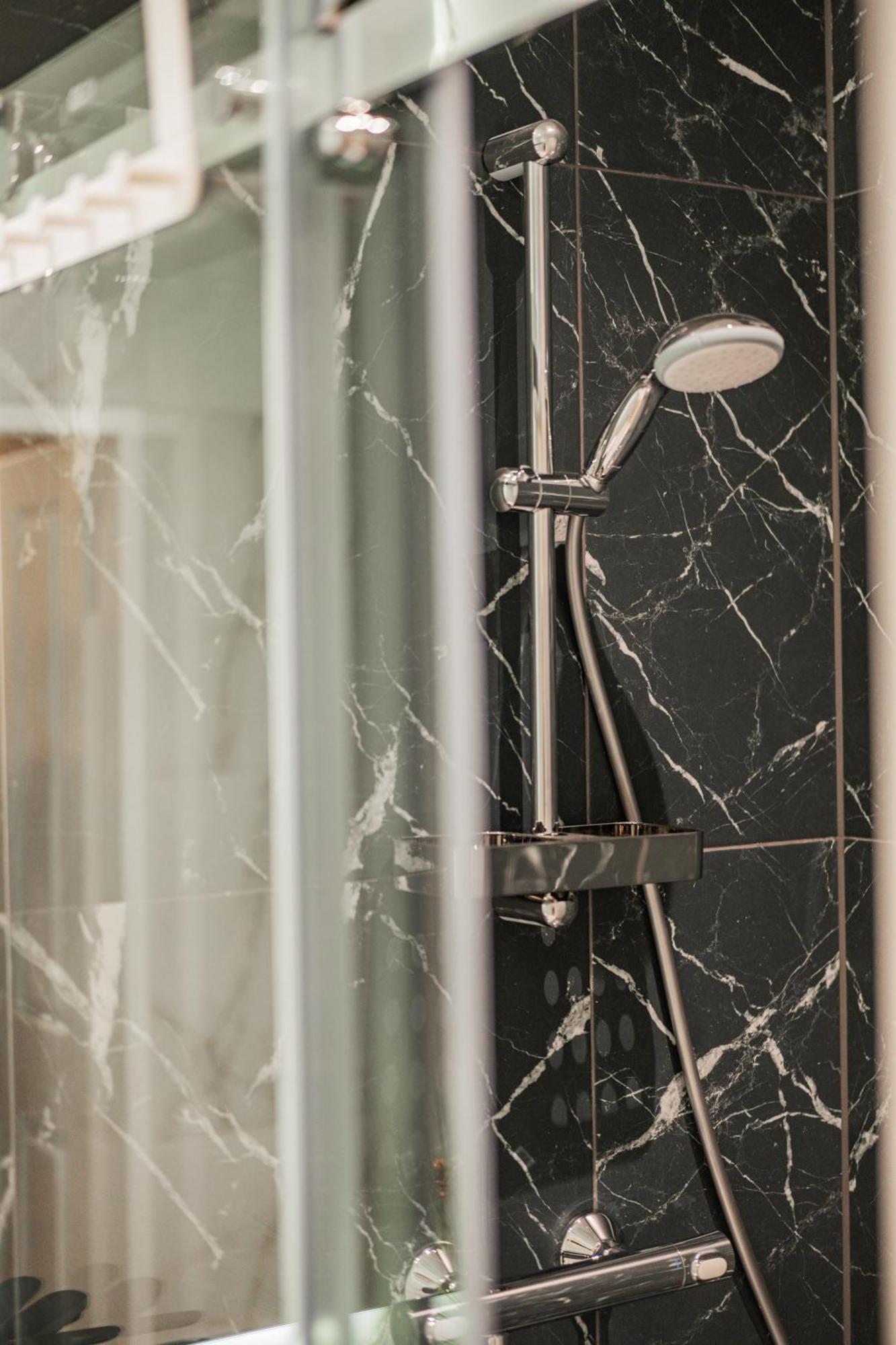 Zeus Design Apartments Schoenbrunn Vienna Luaran gambar